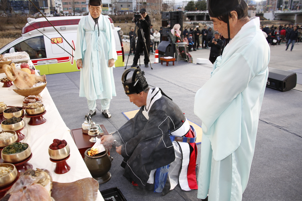 첨부파일